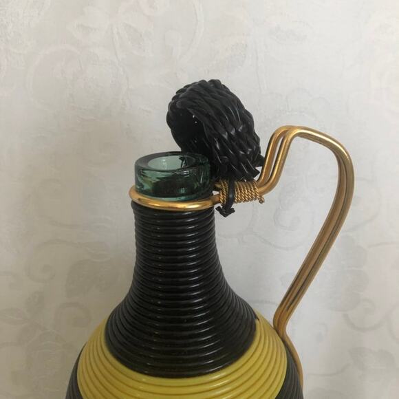 MCM Art Decor Wine Decanter - Picture 3 of 7
